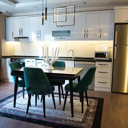 Lägenhet Luxus-apartment 2br, Klima, Netflix, 700m